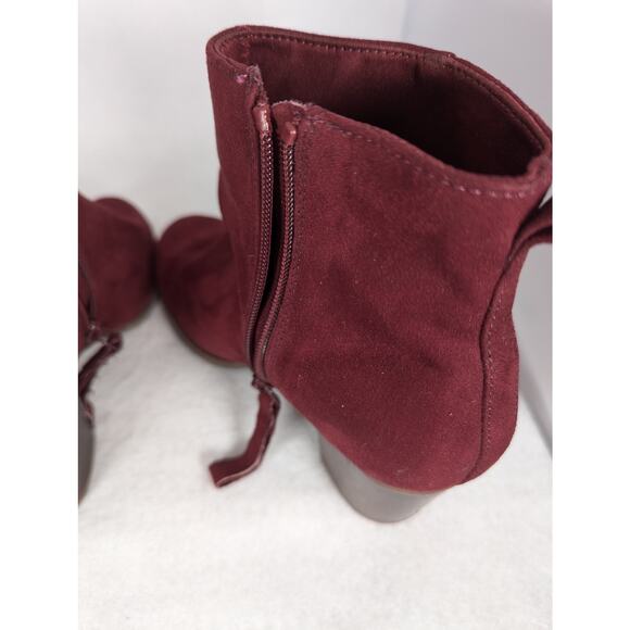 Old Navy sz 9 Faux Suede Sz 9. 2.5" Stacked heel zippers Mid ankle boot Oxblood - Picture 11 of 11
